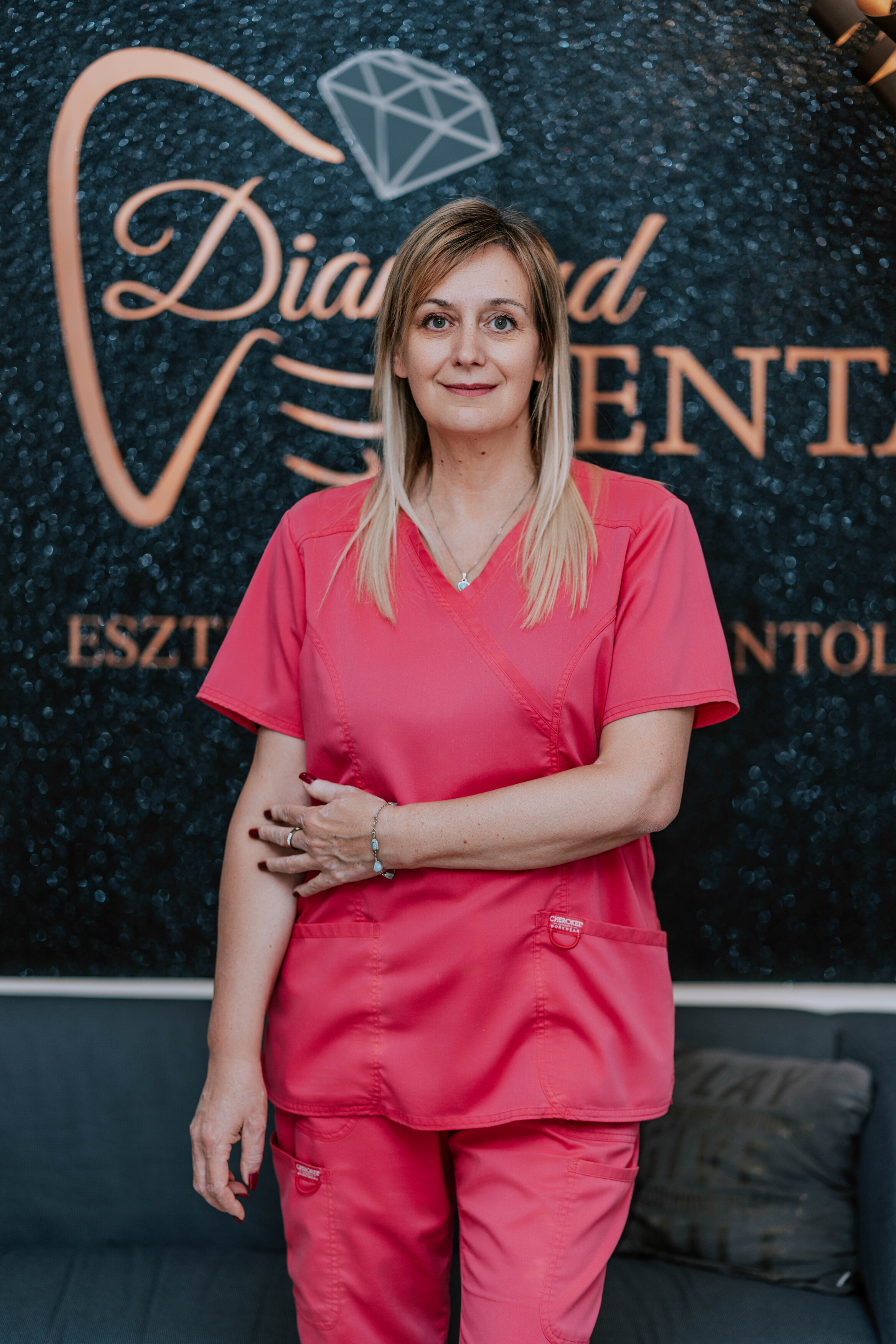 Med. Dent. Dr. Juhász Katalin